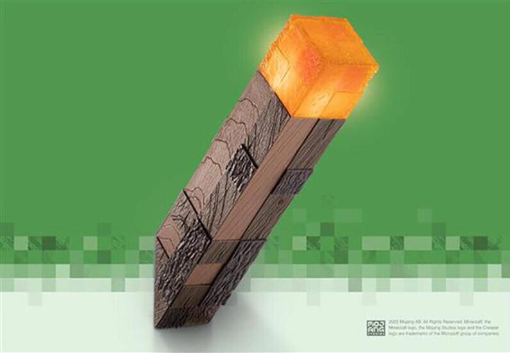 Produktbild Noble Collection Dekoleuchte Minecraft Illuminating Torch