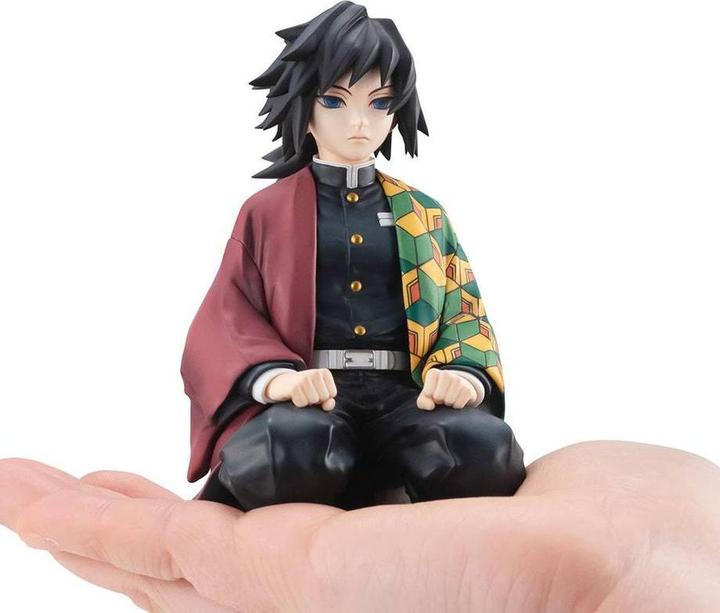 Immagine prodotto Megahouse Demon Slayer - Kimetsu no Yaiba "Shinobu Giyu - Palm Size" Deluxe