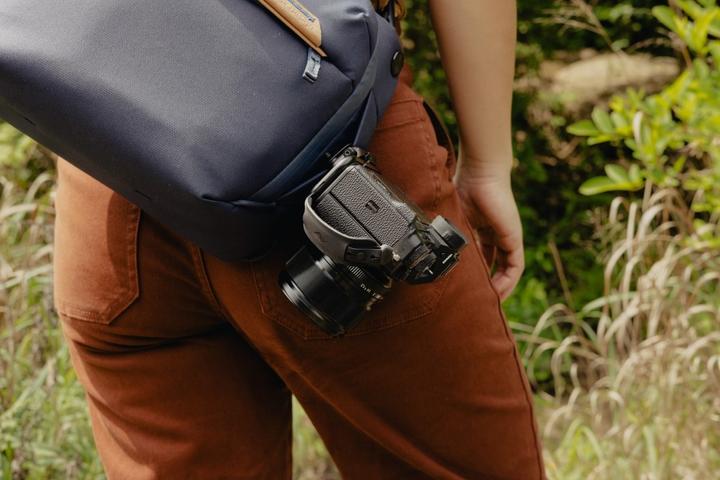 Produktbild Peak Design Micro Clutch L-Platte (Handschlaufe)