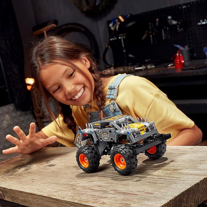 Actual product image LEGO Technic - Monster Jam Max-D Truck (42119) (42119, LEGO Technic)