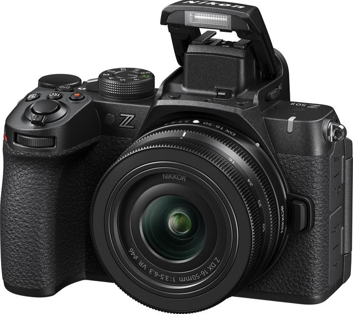 Produktbild Nikon Z50II Kit DX 16-50 f/3.5-6.3 VR (16 - 50 mm, 20.90 Mpx, DX)