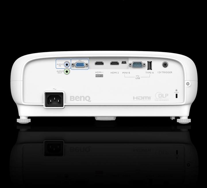 Image du produit BenQ W1700 (4K, 2200 lm, 1.47 - 1.6:1)
