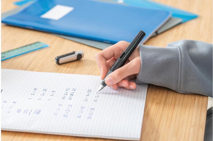 Produktbild Pelikan Füllfederhalter Pelikano (Blau, 1 x)