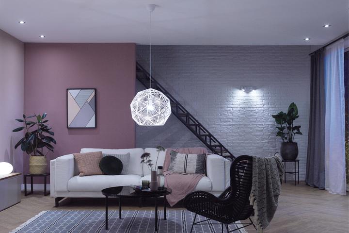 Actual product image Philips Hue White Ambiance (E27, 6 W, 570 lm, 4 x, F)