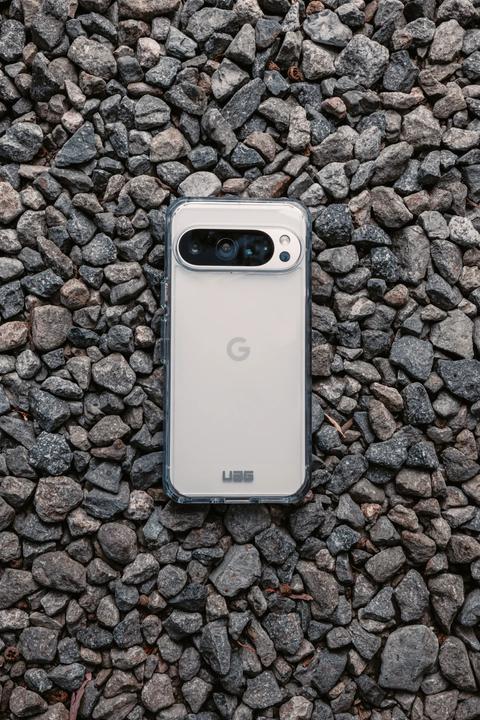 Actual product image UAG Plyo Case- Google Pixel 9/9 Pro- ice transparent- (Google Pixel 9, Google Pixel 9 Pro)