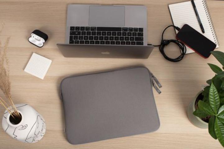 Actual product image MW Sleeve Mbp/Air 13 Basics Life Gry/Wh (13", Apple)