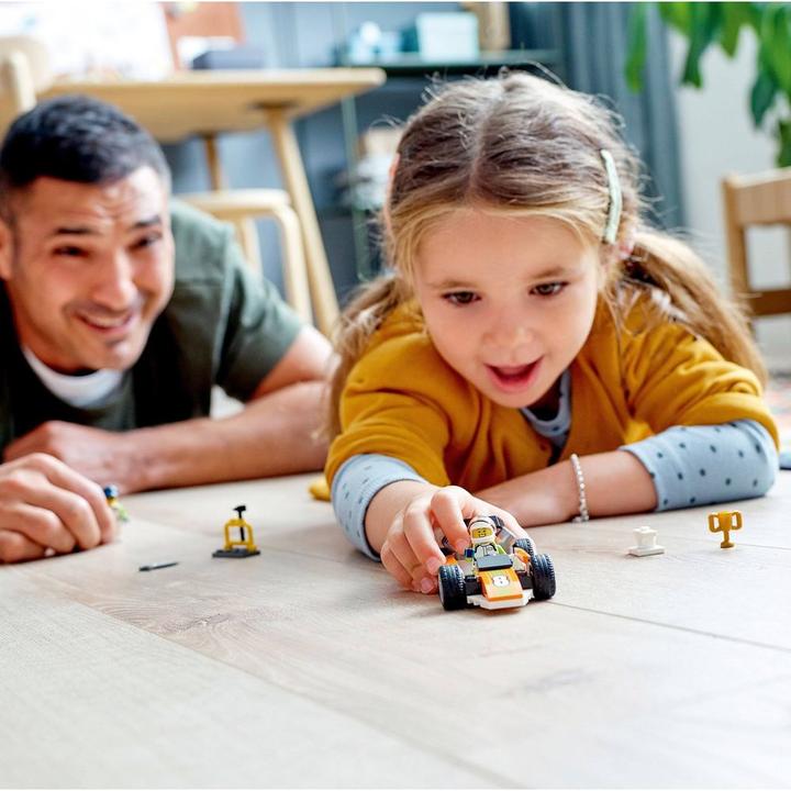 Produktbild LEGO Rennauto (60322, LEGO City)