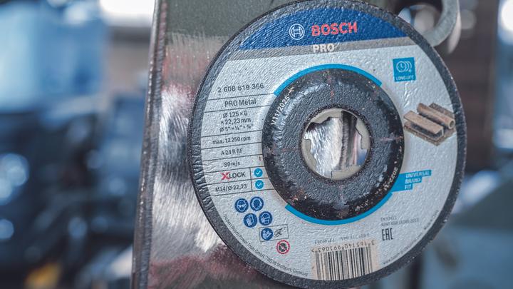 Actual product image Bosch Professional Zubehör PRO Metal X-Lock grinding disc, 125 x 6 x 22.23 mm