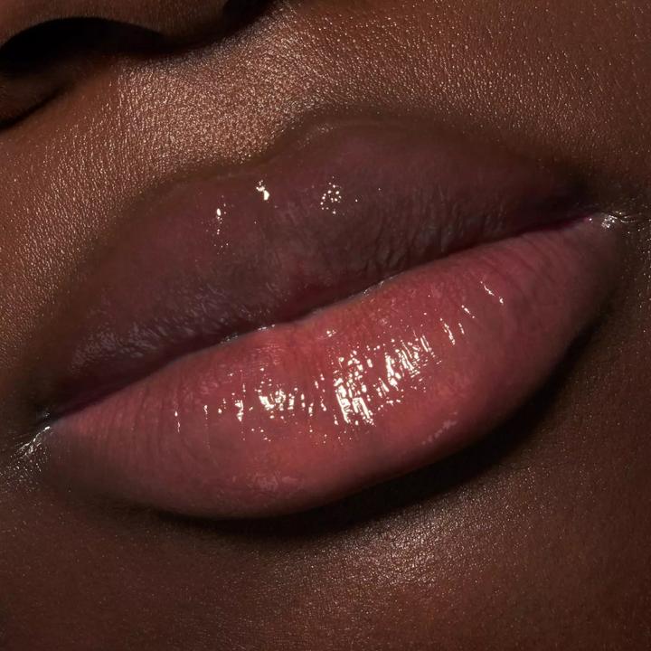 Actual product image Catrice Lip Gloss Melt and Shine 060 Malibu Barbie (060 Malibu Barbie)