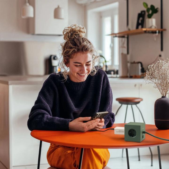 Produktbild Hama Schnellladegerät, GaN, 2x USB-C, PD/Qualcomm®, Mini-Ladegerät, 65 W, Weiss (65 W)