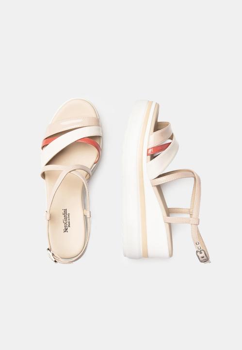 Actual product image Nero Giardini Sandalen (39)