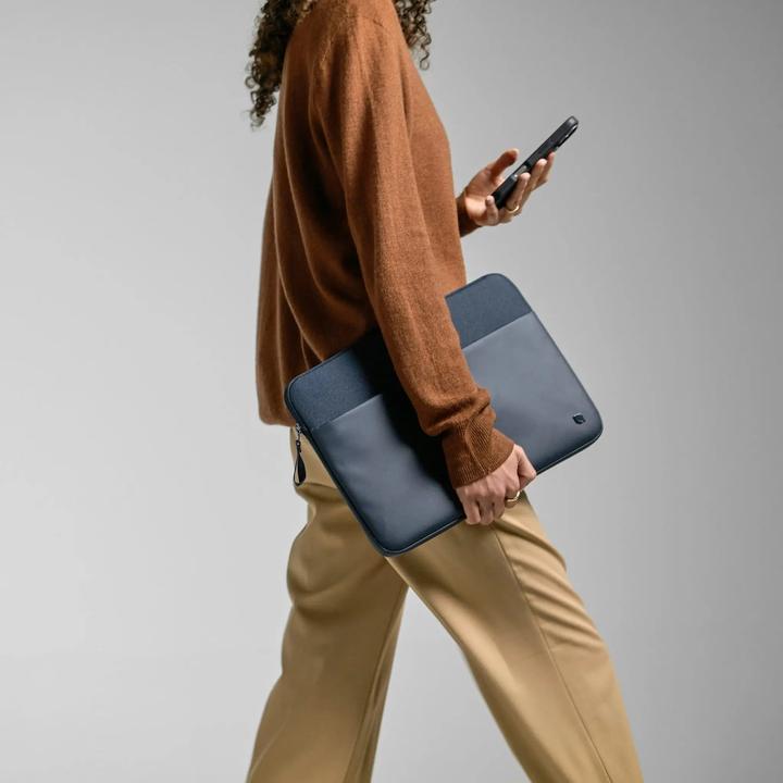 Produktbild Incase A.R.C. Hülle für 16-Zoll-Laptop - Navy (16", Universal)