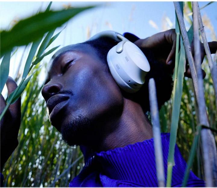 Produktbild Bose QuietComfort Ultra (ANC, 18 h, Kabellos, Kabelgebunden)
