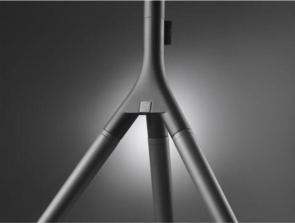 Image du produit One for All Full Metal Tripod WM7461 (Universel, 65", 30 kg)