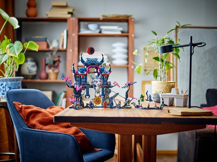 Produktbild LEGO Wolfsmasken-Dojo (71813, LEGO Ninjago)