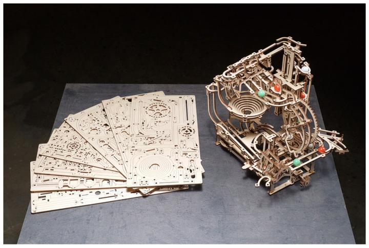 Produktbild Ugears Murmel-Stufenbahn