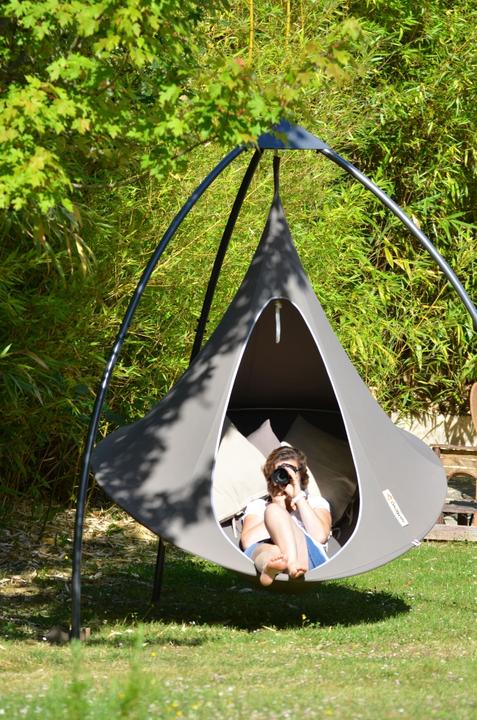 Actual product image Cacoon Tripod (205 kg)