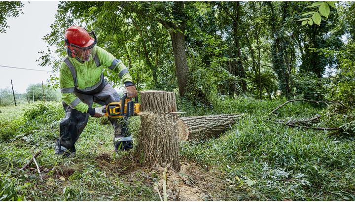 Actual product image DeWalt DCMCS574N (Battery chain saw)