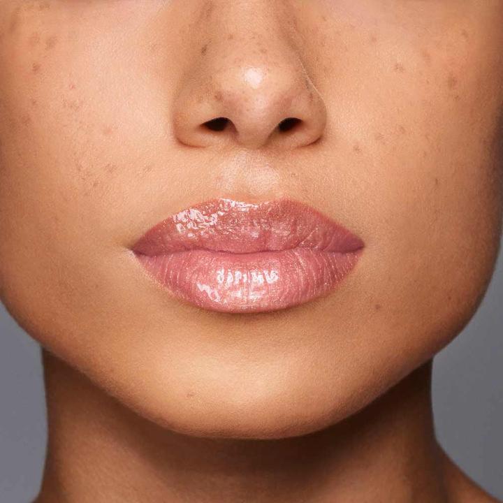 Actual product image Shiseido Gel Gloss (03 KURUMI BEIGE)
