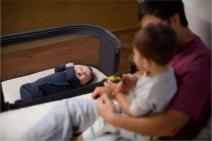 Actual product image Maxi-Cosi Tori co-sleeper Beyond Graphite Eco