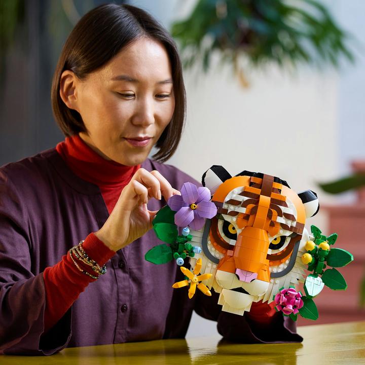 Actual product image LEGO Fauna Collection - Tiger (31217, LEGO Art)