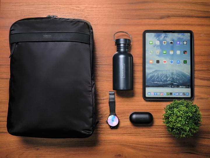 Actual product image Targus Newport Ultra Slim (12 l)