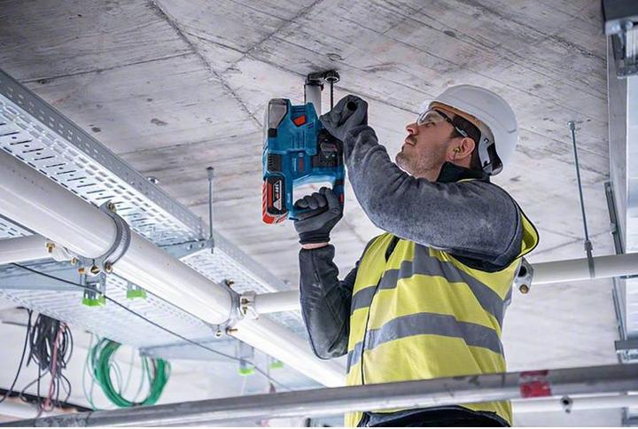 Produktbild Bosch Professional Akku-Bohrhammer mit SDS plus GBH 18V-22, L-BOXX, ohne Akkupack (Akkubetrieb)