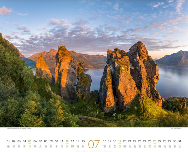 Produktbild Phantastische Landschaften Kalender 2026 (54 x 48 cm, Harter Einband, Deutsch, Englisch, Französisch)