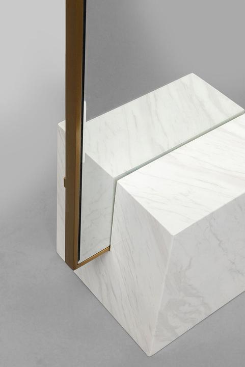 Immagine prodotto Kare Design Specchio a muro Hulda in ottone 46x180cm