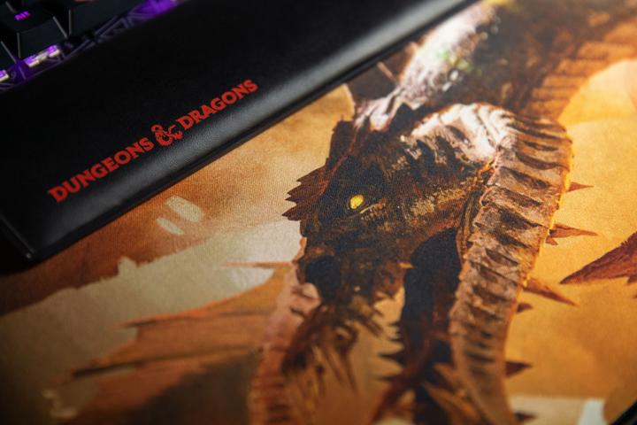 Actual product image Konix Dungeons & Dragons Mouse Pad Rise of (XXL)