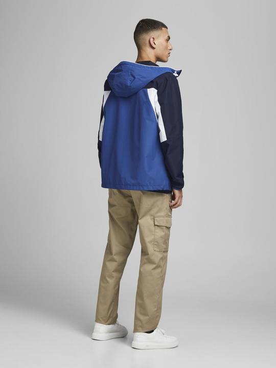Actual product image Jack & Jones Kapuzen Colourblocking Leichte Jacke (XXL)