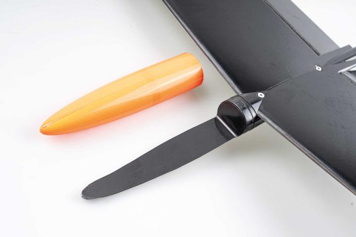 Immagine prodotto Planet-Hobby MINIKADA Mini DLG da 1 m in carbonio con imbragatura (Aliante)