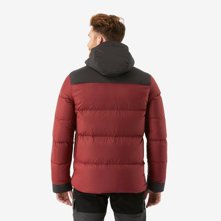Produktbild Forclaz Daunenjacke Herren Kapuze bis -20 °C Trekking - MT900 rot (S)