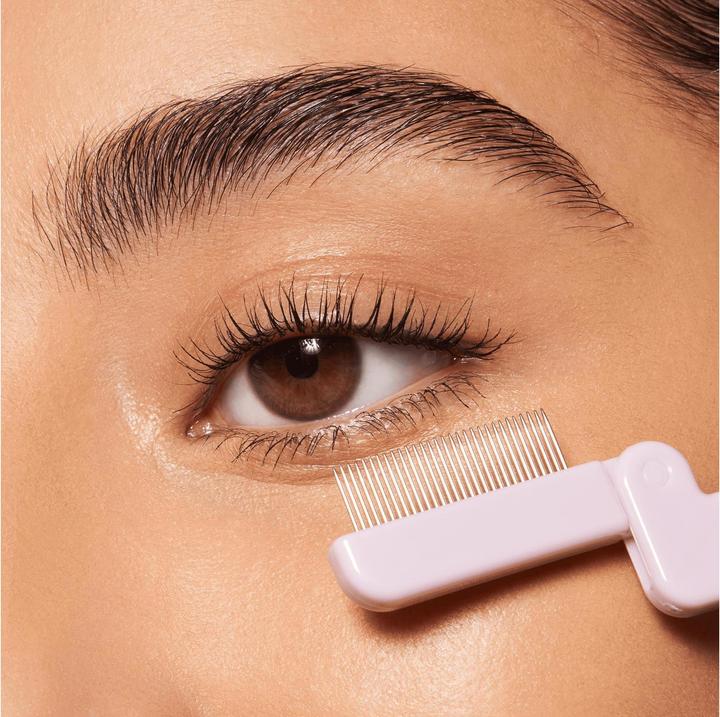 Immagine prodotto essence Applicatore Pettine per ciglia (01 Definisci e lucida)