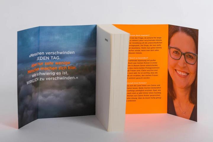 Immagine prodotto Der Tausch – Zwei Frauen. Zwei Tickets. Und nur ein Ausweg (Tedesco, Julie Clark, 2021)