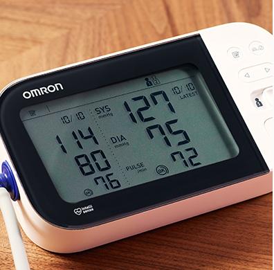 Produktbild Omron M7 Intelli IT (Blutdruckmessgerät Oberarm)