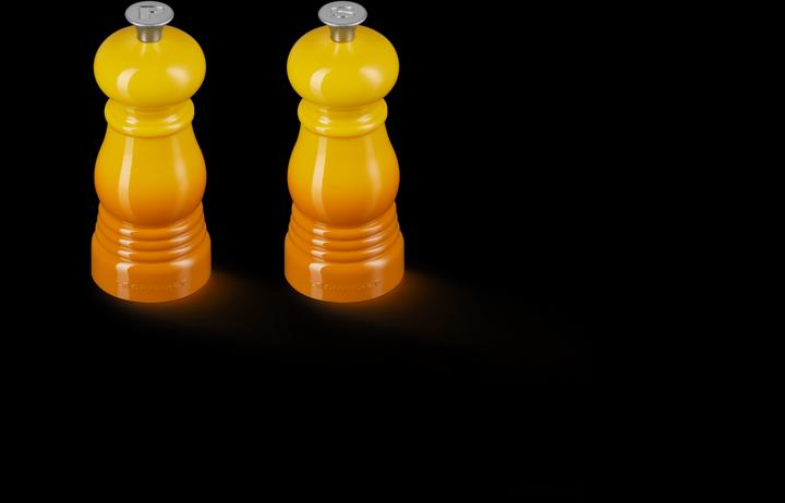 Actual product image Le Creuset Mini Salt and Pepper Mills Set dark yellow (Salt, Pepper)