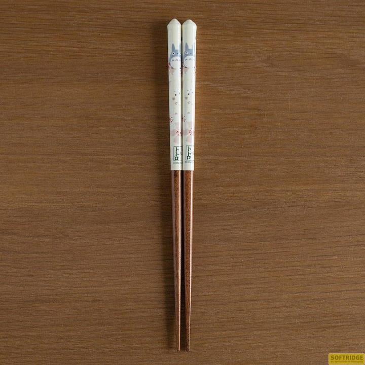 Actual product image Skater Studio Ghibli Baguettes laquées Mon voisin Totoro cerisier 21 cm (Chopsticks)
