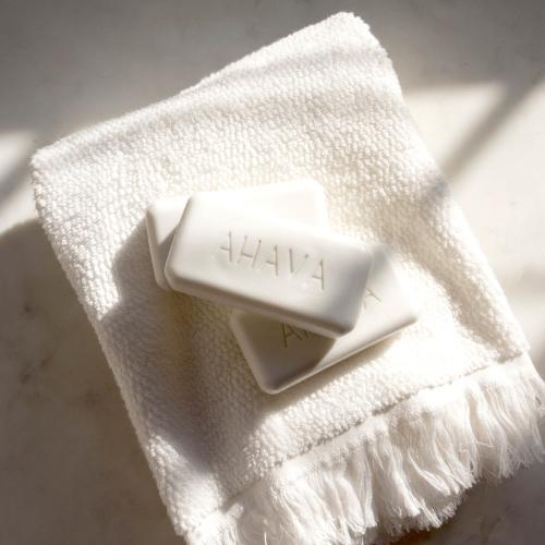 Produktbild Ahava Moisturizing Salt (Hartseife, 100 ml)