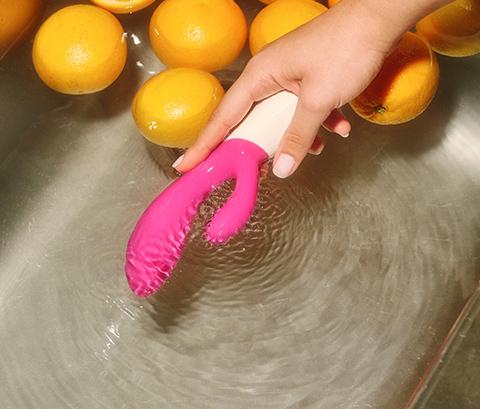 Actual product image LELO Ina Wave 2