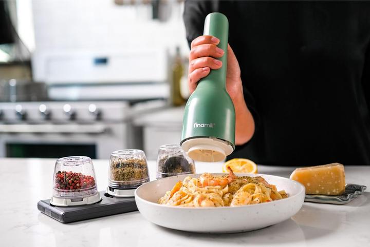 Actual product image FinaMill One sage with two FinaPod Pro Plus battery powered (Various spices)