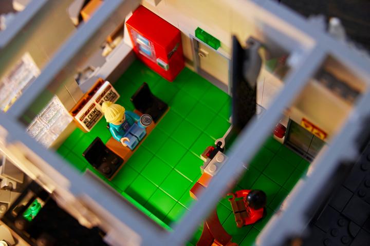 Immagine prodotto LEGO Daily Bugle (76178, LEGO Marvel, Set LEGO rari)