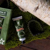 Produktbild Accentra Badeset ADVENTURE COLLECTION in Geschenkbox, inkl. 60ml Hair- & Body Wash, Paracord Survivalarmband (Manicure set)