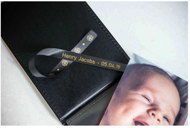 Produktbild Brother P-Touch (1.20 cm, Schwarz)
