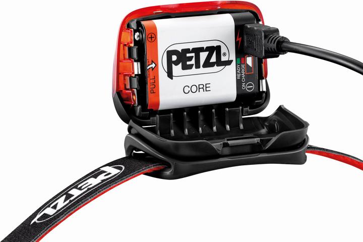 Actual product image Petzl Actik Core (450 lm)