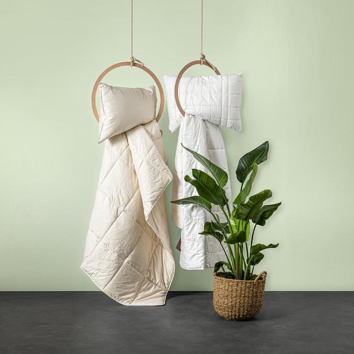Actual product image Johann Jakob Luna Organic Wool Light (750 g, 160 x 210 cm)