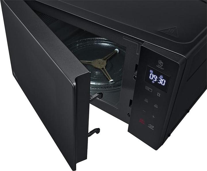 Produktbild LG MH6032GAS (20 l)