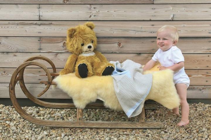 Actual product image Zewi medically tanned unshorn 89 lambskin (90 cm)