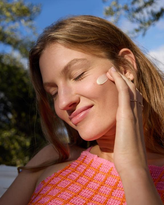Immagine prodotto NIVEA Primer 2 in 1 (Crema solare viso, SPF 50+, 30 ml)