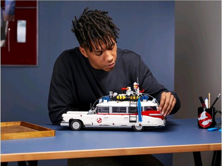 Productafbeelding LEGO Ghostbusters ECTO-1 (10274, LEGO Icons, LEGO Zeldzame Sets)